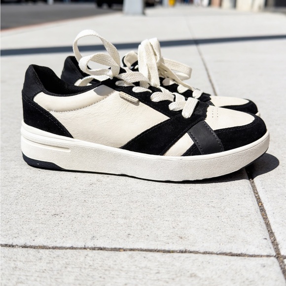 STAUD x Keds “The Court” Sneakers -size 6
NWOT - Picture 3 of 6